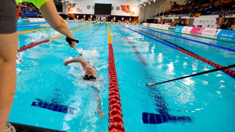 coaches using tappers during competition